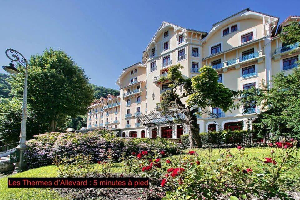 Meublé classé 3 étoiles au pied des thermes Allevard Extérieur photo